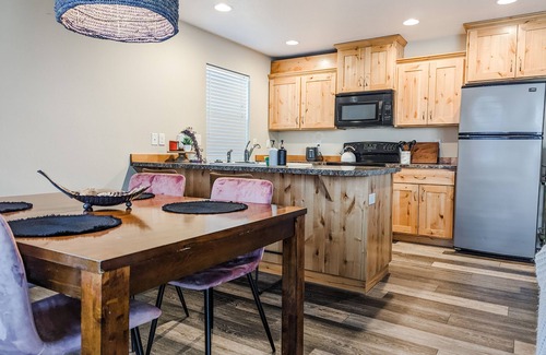 Philomath House | Downtown Getaway close to Corvallis