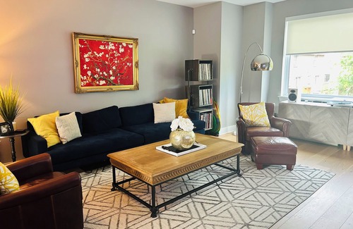 Old Northside House | Downtown Indianapolis Townhome: 2.3 Miles from Lucas Oil