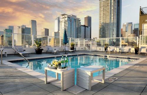 Historic Core Apartment | Downtown LA's Most Requested Property, Sleeps 4 with Free Parking!