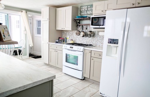 Lake City Cottage | Downtown Lake City completely renovated cottage with Lake Missaukee frontage!