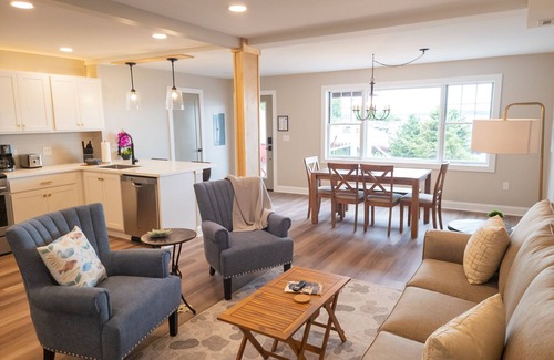 Conneaut Lake Condo | Downtown Lake View Condo -Unit 3