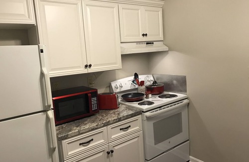 Lebanon House | Downtown Lebanon, Near Kings Island, Lovely Historic Home, 1st Flr, Washer/Dryer