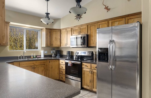 Moab House | Downtown Location | Indoor Pool | Fenced Backyard
