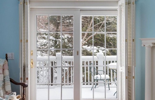 Harbor Springs Apartment | Downtown Luxury Penthouse Views & Location