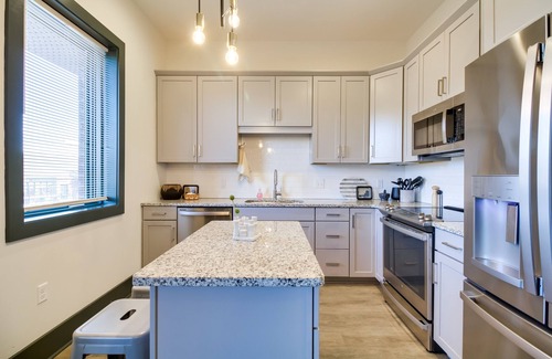 Central Business District Apartment | Downtown Lynchburg Condo w/James River Views