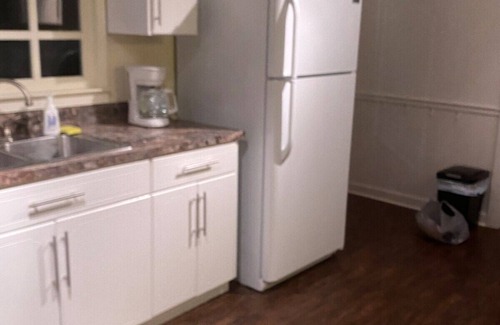 Pittsboro House | Downtown Pittsboro Glamtastic