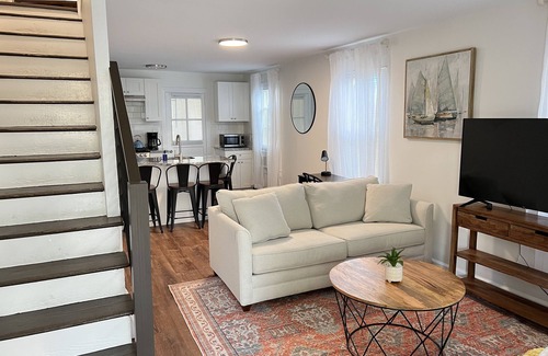 Princeton House | Downtown Princeton- Quaint 2-bedroom