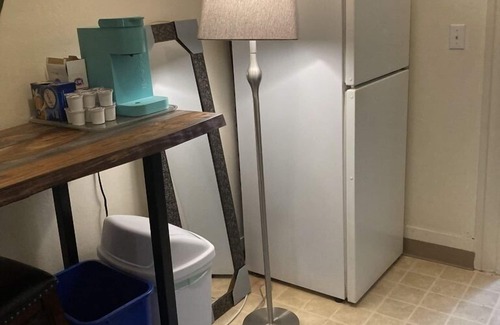 Red Bluff Apartment | Downtown Red Bluff Turn-of-the-Century Apartment w/Kitchenette