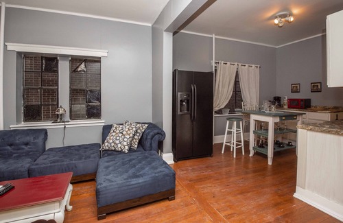 Downtown Knoxville Apartment | Downtown Riverviews Walk To Market Sq & UT Get 3 Night Beach Trip by Booking