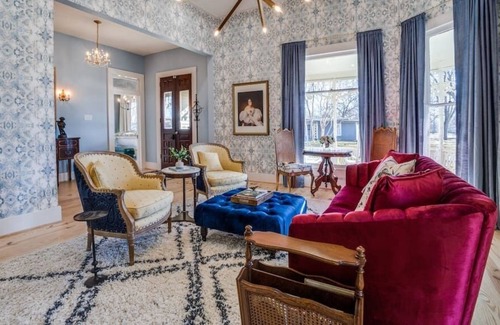 Rockwall House | Downtown Rockwall Stunning Victorian