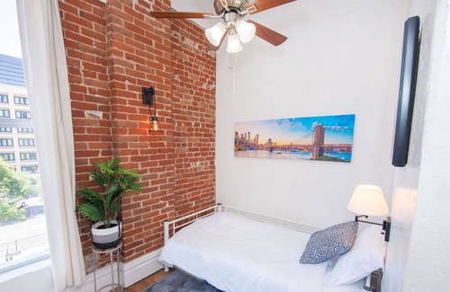 Civic Core House | Downtown San Diego Studio in the Heart of Gaslamp!