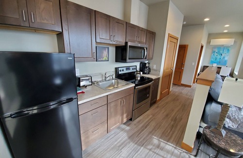 Brownstown Apartment | Downtown Studio Apt in Historic 1908 Church - 201