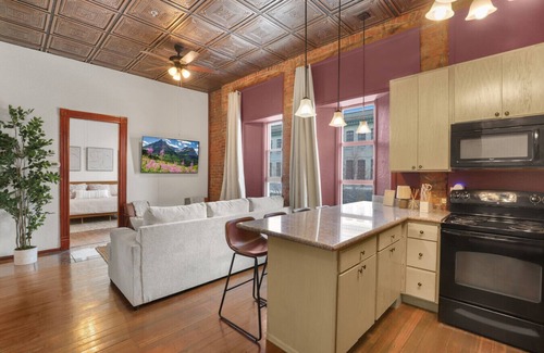 Great Falls Apartment | Downtown View | In Unit Laundry | Parking | King Bed