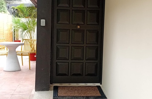 Obarrio House | Downtown Villa with Private Pool & Bar