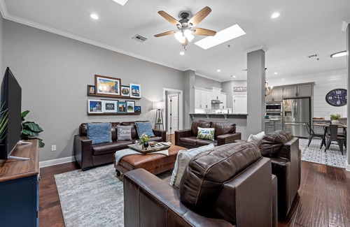 Brazos Condo | Downtown Waco retreat! 2 blocks to Magnolia Silos! Huge private balcony!