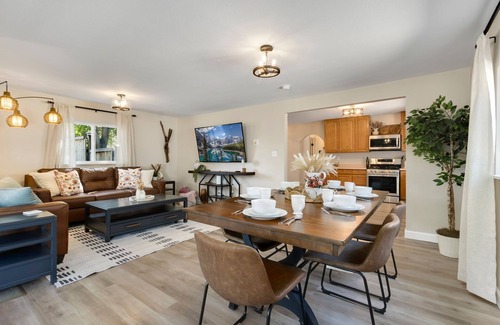 Windsor House | Downtown Windsor Home with Hot Tub & Pool Table