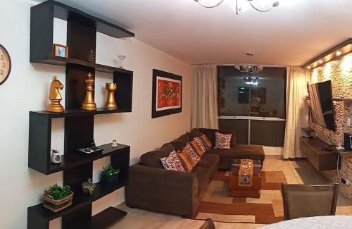 San Miguel Apartment | Dpto entero, 2do piso, ascensor y cochera