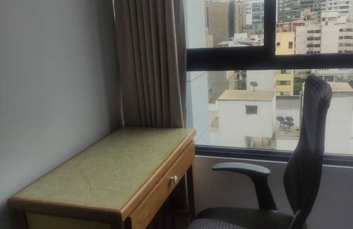 Petit Jean Ocharan Apartment | Dpto. Entero Centro Miraflores con Balcon, a 5 min del P.kennedy/10 min Larcomar