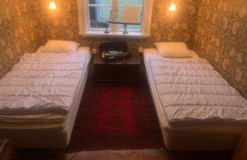 Broddetorp Villa | Dränghuset