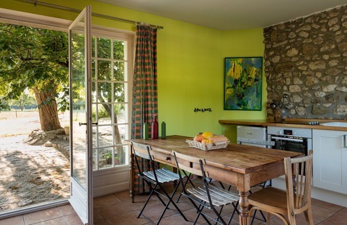 Valaurie Cottage | Drôme provençale in an old stone hamlet enchanted duo gite Superciel