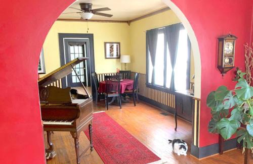 Lafayette House | Dr. Yaple's Art Deco House