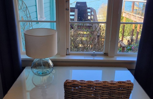 North Admiral House | Dragonfly Beach House: Walk The Beach Or Soak Under The Stars In The Hot Tub!