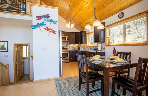 Green Valley Lake Cabin | Dragonfly Cabin - Sunset Views for Miles and Miles
