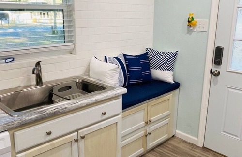 Citrus Springs House | “Dragonfly Camp” Springs Paradise!
