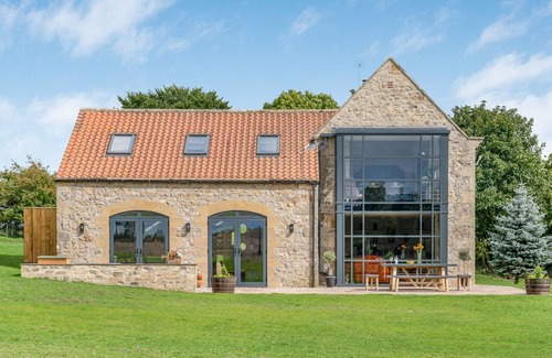 Richmond Cottage | Dragonfly - Holiday At Home