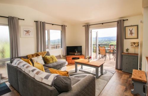 Halfway House House | Dragonfly Lodge