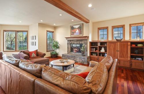 River West House | Drake Park Villa home