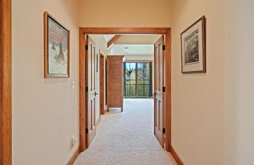 River West House | Drake Park Villa