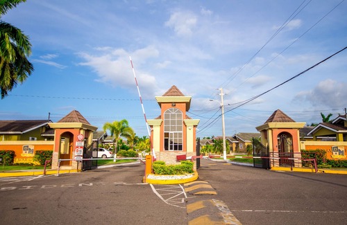 Mammee Bay Cottage | Drax Hall Gated Community - Private Jamaican Holiday w WiFi, Pool & Beach Access
