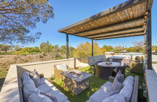 North Clairemont House | Dream 4BR HOUSE in the ❤️ of San Diego +A/C Spa Pickleball