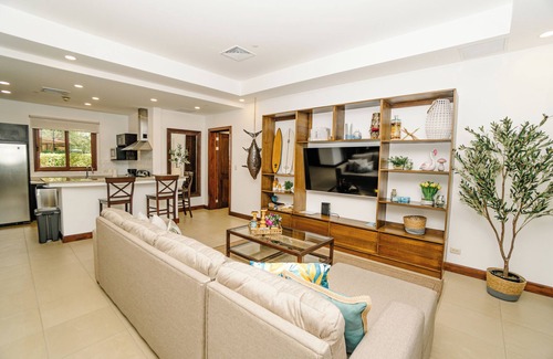 Playa Hermosa Apartment | Dream Beach Stay- Spacious 3BR Condo at Playa Hermosa! Cocos & Corales!