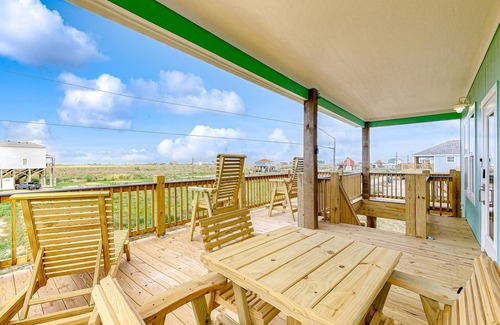 Gilchrist House | Dream | Gulf Views | Furnished Deck | Sleeps 7