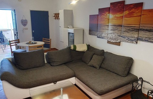 Vale Furado House | DREAM HOLIDAY HOME NEAR PAREDES , TERRACE, POOL, GARDEN & DIRECT BEACH ACCESS