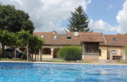Keselyosfapuszta House | Dream house with pool and summer kitchen