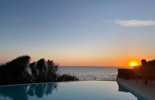 Lavinio Lido di Enea Villa | Dream location- Modern villa with pool by the sea, just a stone's throw from Rome.
