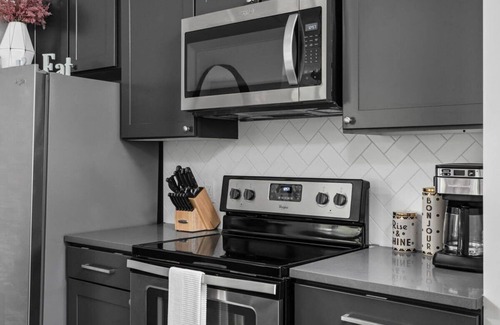 Meridian-Kessler Apartment | Dream Midtown 1BR in Meridian Kessler CozySuites
