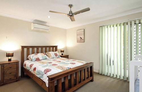 Shire of Sarina House | Dream On Ulysses - Quiet beachside family escape.
