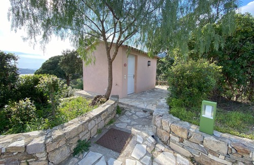 Rayol-Canadel-sur-Mer House | Dream Retreat with Huge Private Pool (2–4 Guests)