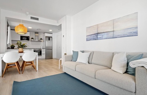 Roques Daurades Apartment | Dream vacations in front of the Mediterranean Sea