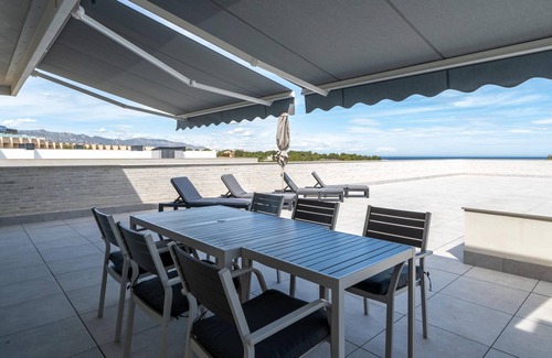 Roques Daurades Apartment | Dream vacations in front of the Mediterranean Sea