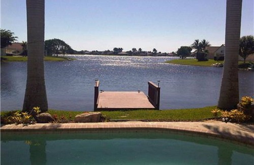 Pembroke Pines House | Dream Vacation House In Pembroke Pines with heated pool