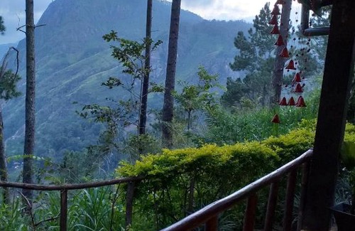 Ambagollapathana Bed & Breakfast | Dream view