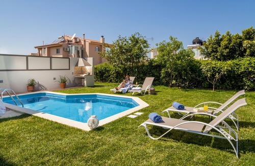 Kambanion Villa | Dream villa luxury with private heated pool and BBQ