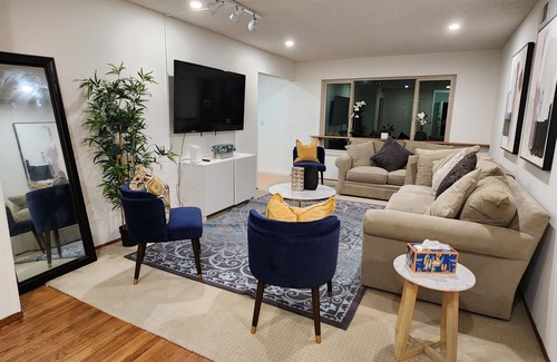 Livermore House | Dreamed Oasis 4BedRm 2FullBath Walk to Downtown