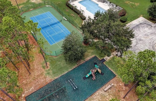 Highlands Reserve House | Dreaming Of A Disney Vacation With Mickey & Minnie Or Just Sitting By The Pool