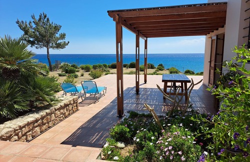 Keratokambos House | Dreamlike view of landscape and sea - holiday home Keratokampos, Crete